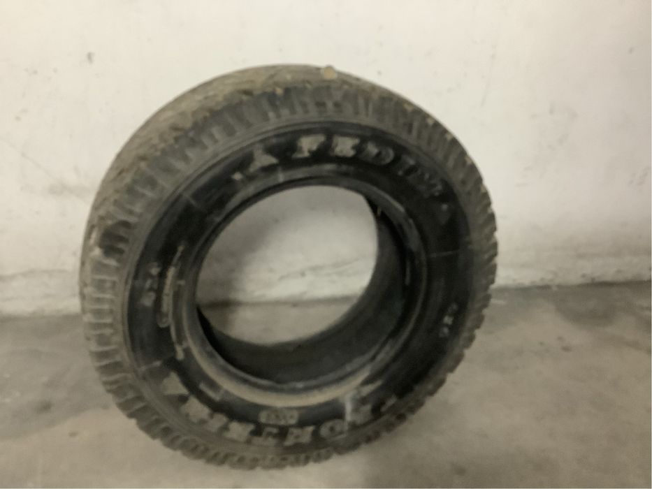 Pneu Fedima Fronteira all-terrain usado 265/70/16