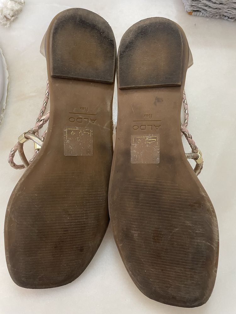 Sandalias da marca aldo