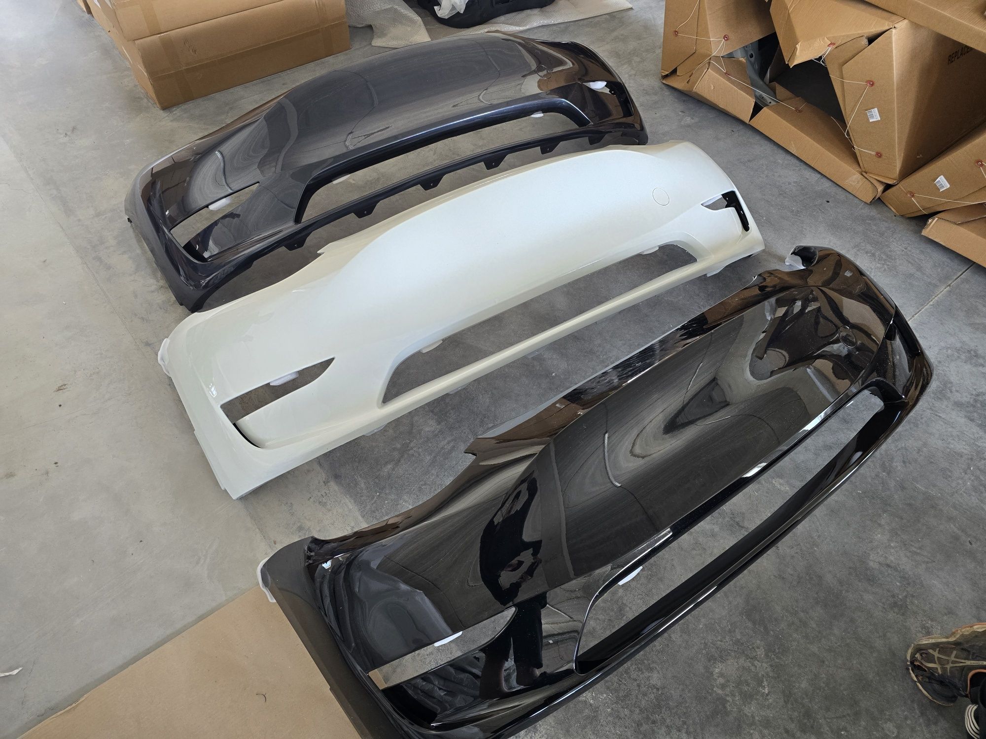 Бампер Новий в Колір Задній Передній Tesla Model Y 2023 2024 Модел У
