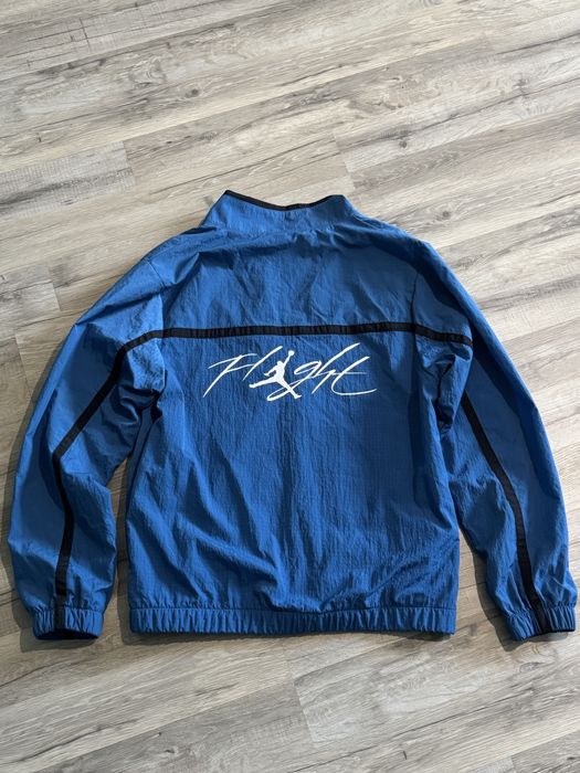 Куртка чоловіча Air Jordan Essentials Woven Jacket Blue FN4537-457