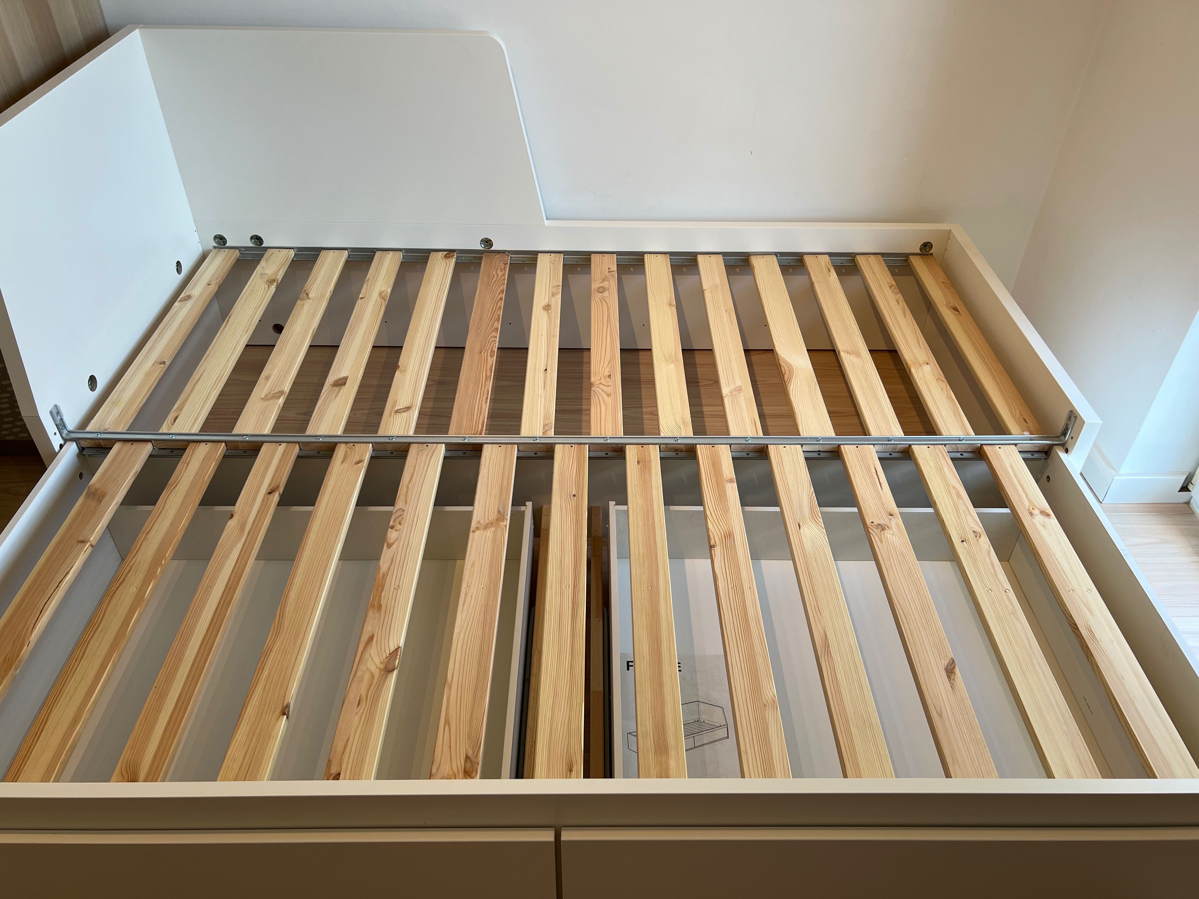 Łóżko drewniane rozsuwane z szufladami i zagłówkiem FLEKKE IKEA
