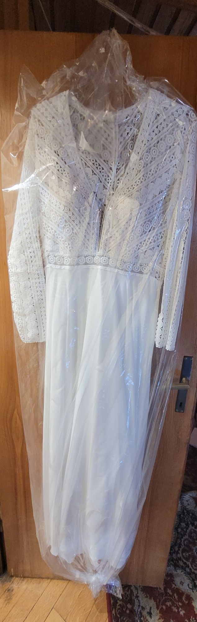 Suknia ślubna w stylu boho rękawek rozmiar 38/40