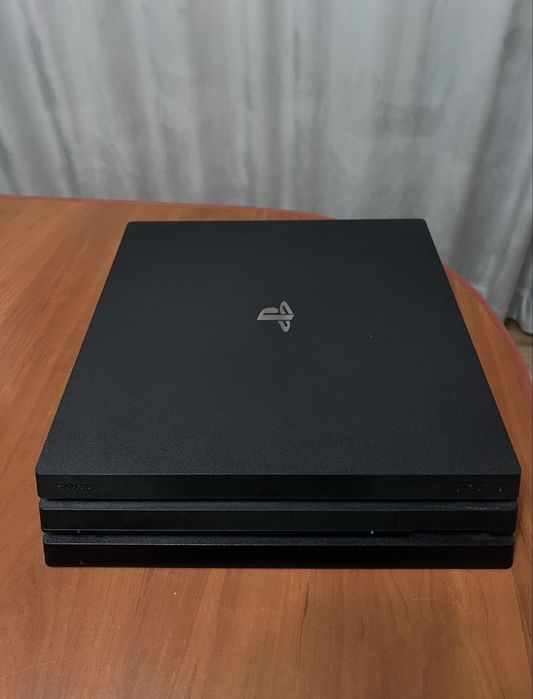 Продам Playstation 4Pro