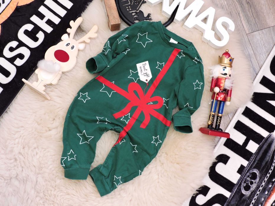 H&M - świąteczny pajacyk piżamka , prezent r 68