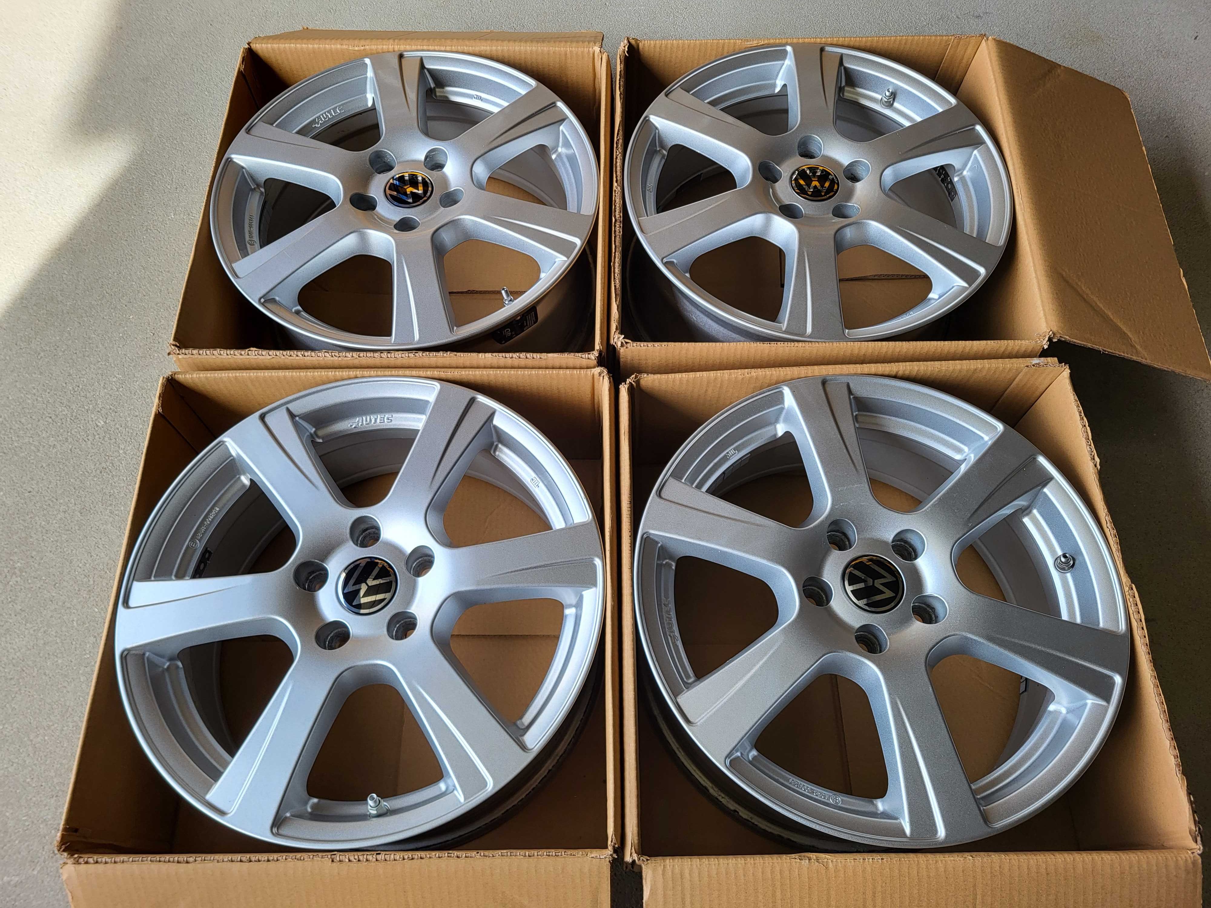 [715] Felgi aluminiowe 17 Cali 5x112 7,5Jx17H2 VW GOLF GTI R-Line