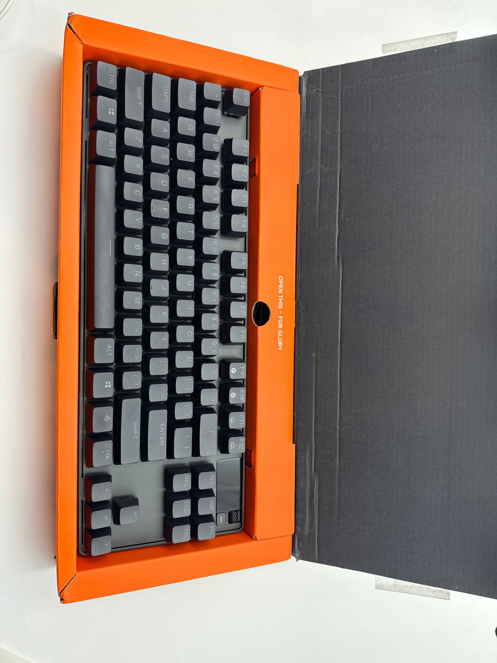 Klawiatura mechaniczna Apex Pro TKL 2023