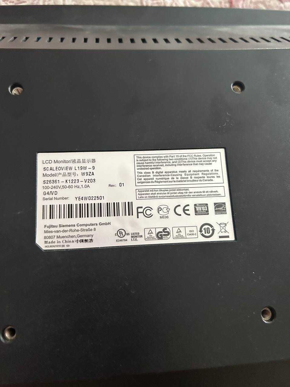 Монітор Fujitsu Siemens w9za