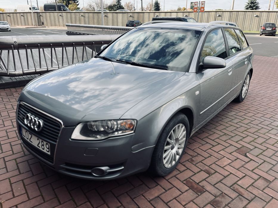 Свіжопригнана Audi A4B7 S-line 2004 рік