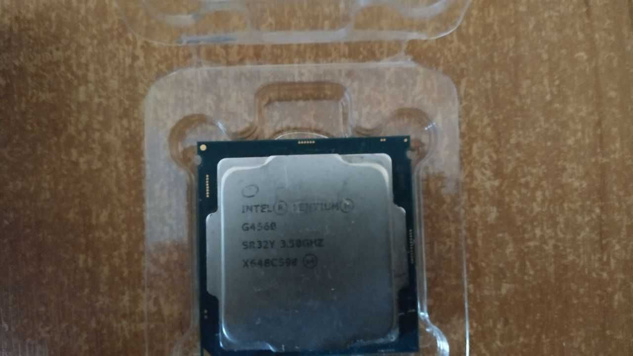 Процесор Intel® Pentium® G4560 3.5 GHz + Радіатор Intel 4 pin
