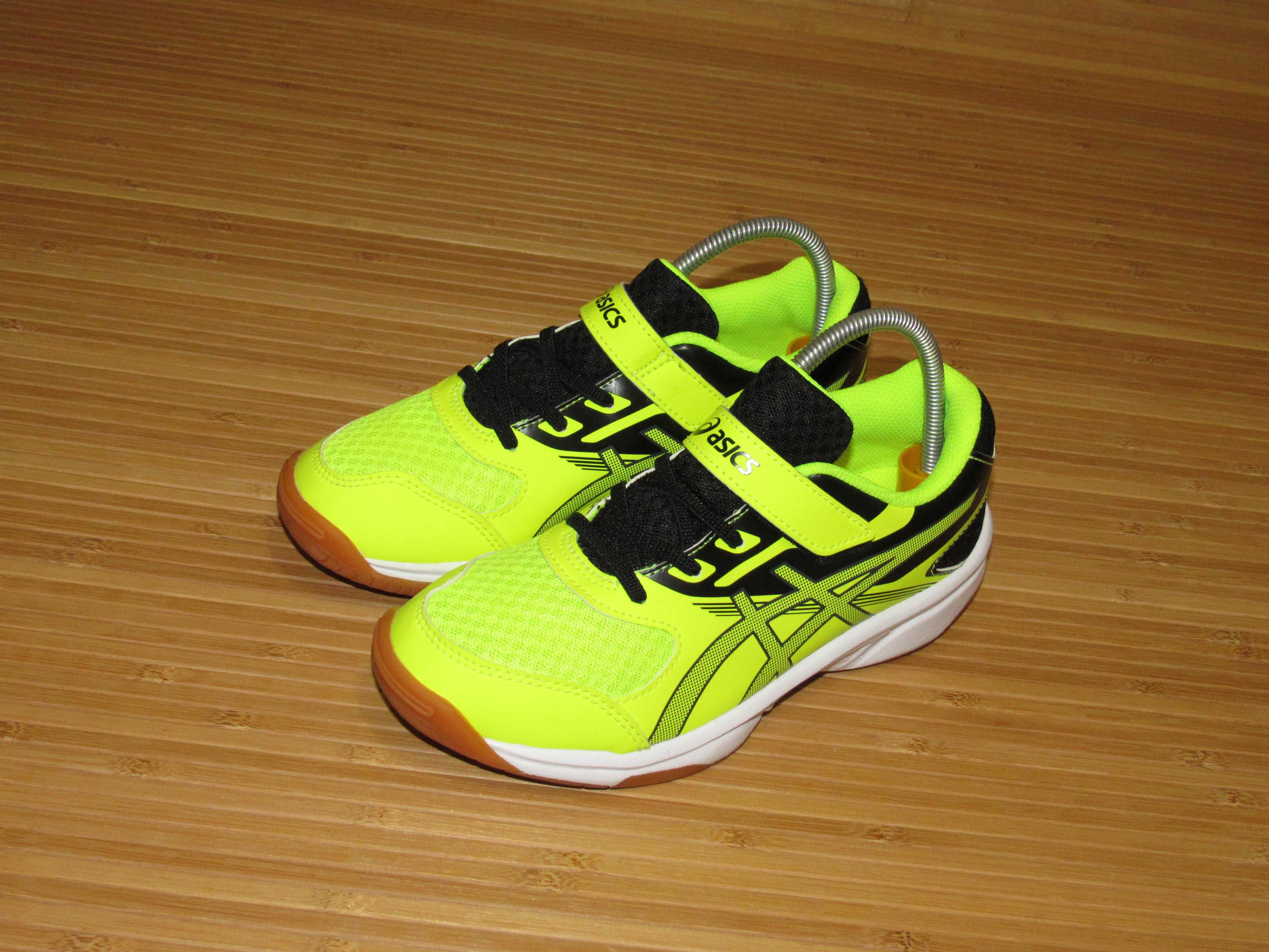 Кросівки для волейболу Asics Upcourt 2 PS; EUR-34,5; ус-ка 21,5см