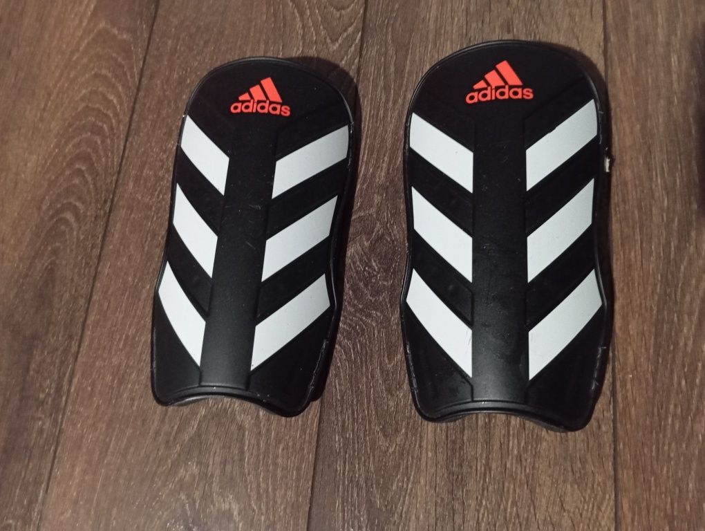 Nagolenniki męskie za chłopięce Adidas