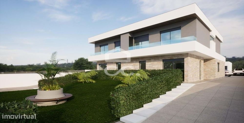 Moradia T4 em fase final de construção em  Cantanhede