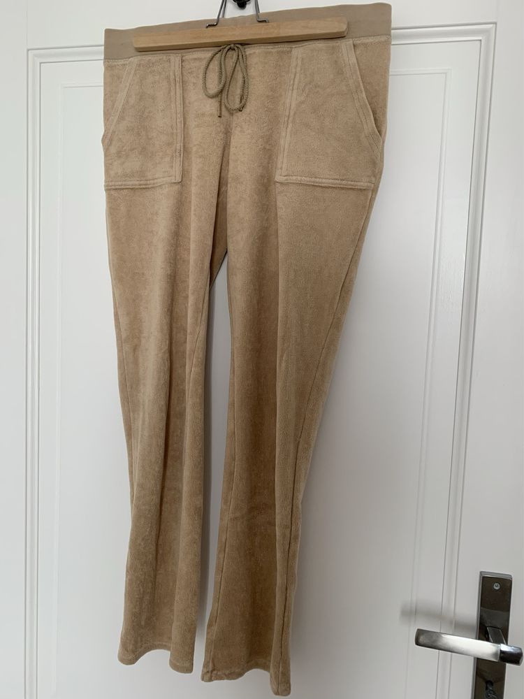 Juicy Couture nude beżowy komplet dresowy welurowy spodnie bluza