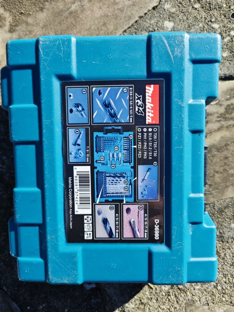 Berbequim Makita hp457dwe com conjunto