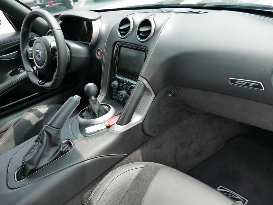2017 Dodge Viper GTC