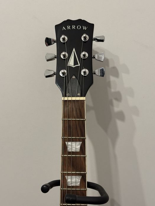 Gitara elektryczna „Arrow”