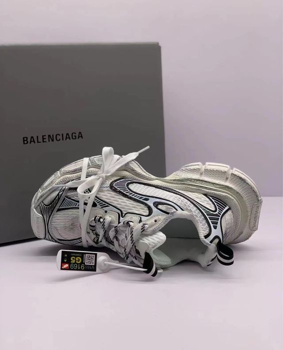 Жіночі кросівки баленсіага білі Balenciaga 3XL white black premium