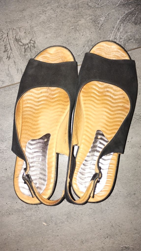 Buty na platformie czarne pomarańczowe
