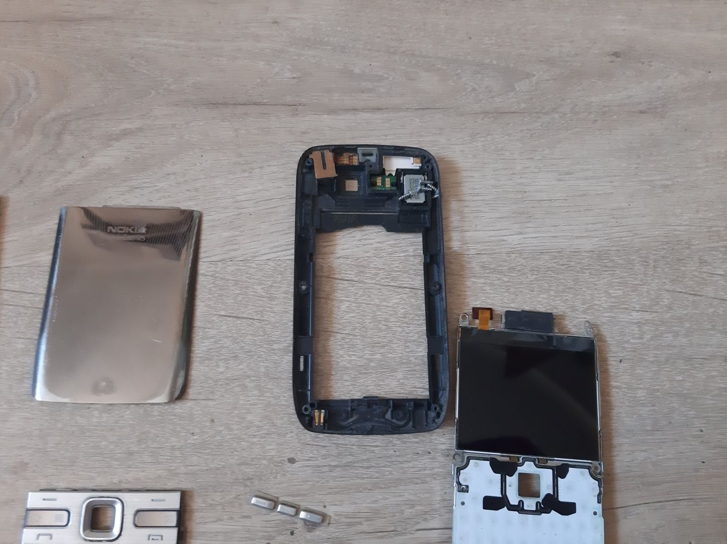 Запчасти к Nokia e 72 рабочие