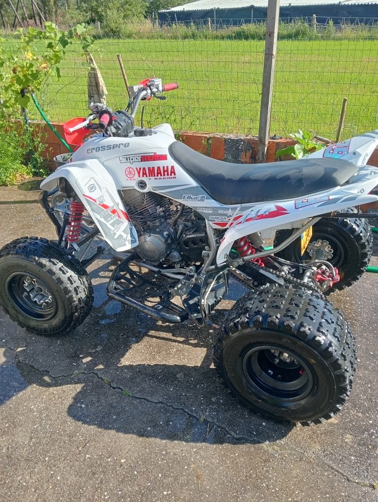 Moto Yamaha 350 raptor