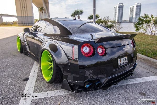 NISSAN GTR R35 LB BODY KIT ZESTAW OSPOILEROWANIA