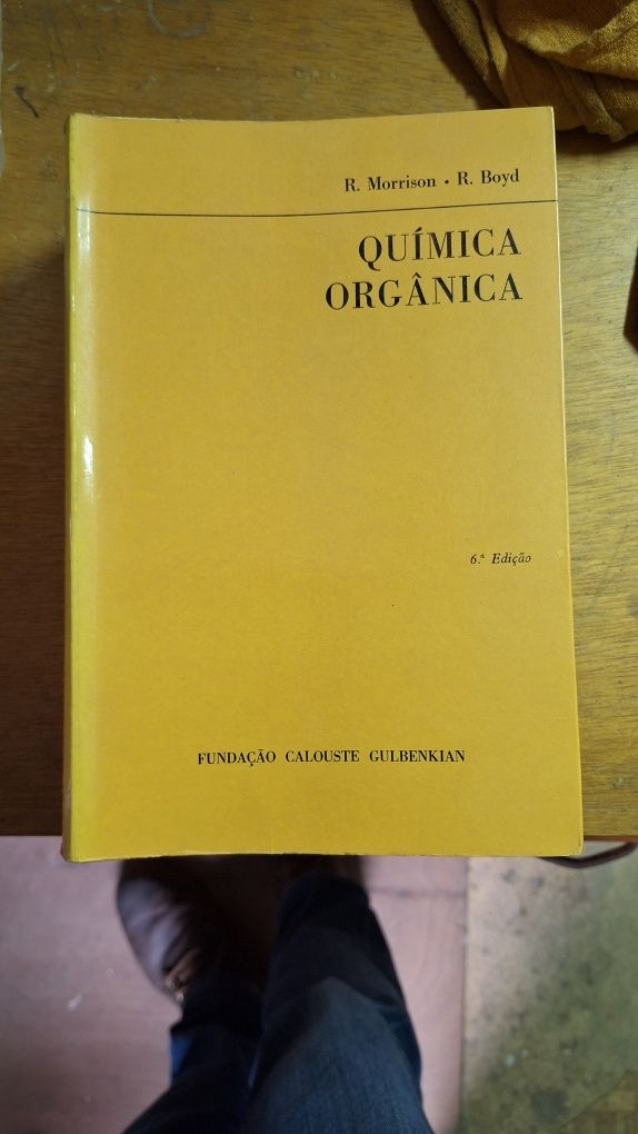 Lote de 3 excelentes livros esgotados da Fundação Calouste Gulbenkian