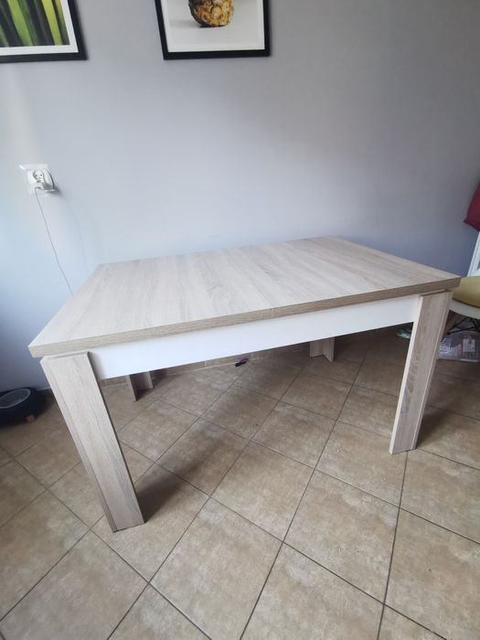 Stół rozkładany kuchenny
