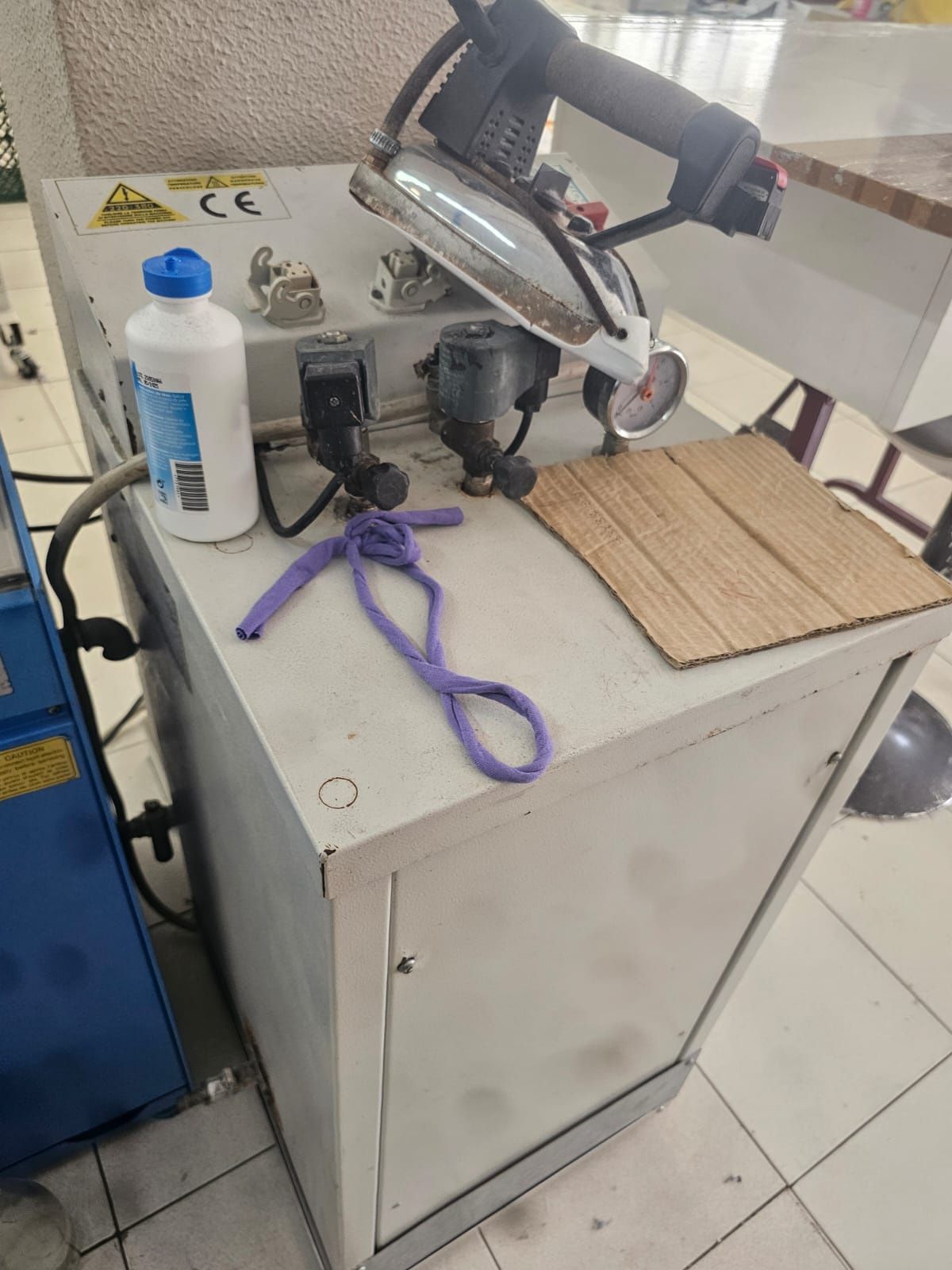 Caldeira com preça e ferro