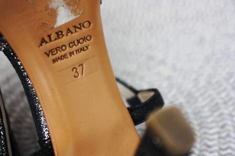 Sandálias prateadas e ligeiramente douradas ALBANO tamanho 37