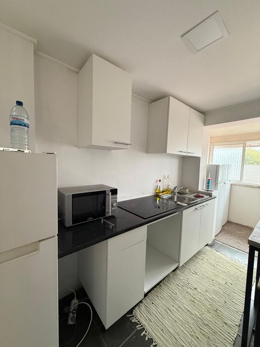 Arrendamento de quarto totalmente renovado.  PARTILHADO  COM  UMA PESS