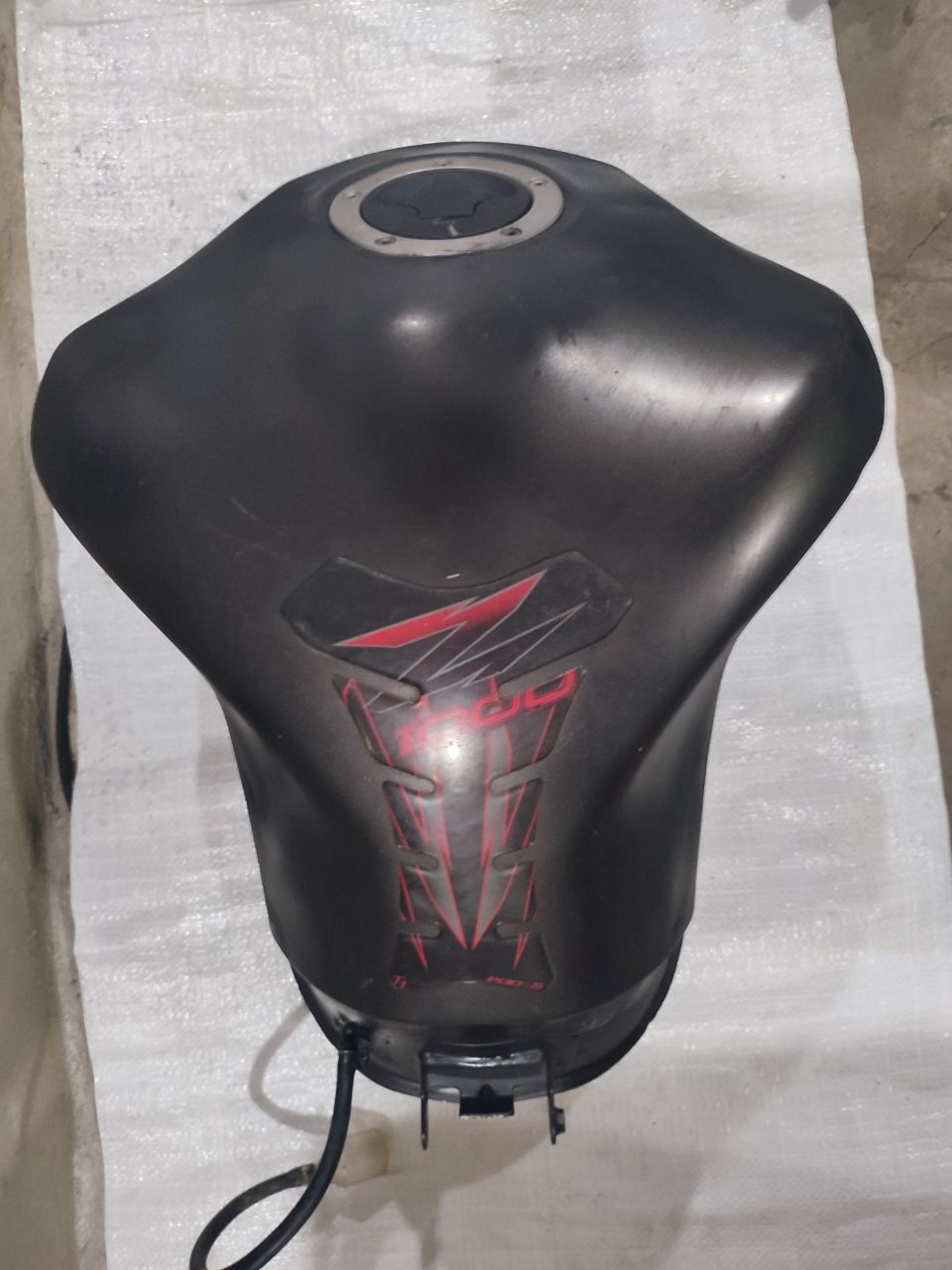 Топливный бак Кавасаки z1000 samurai 10-13 год