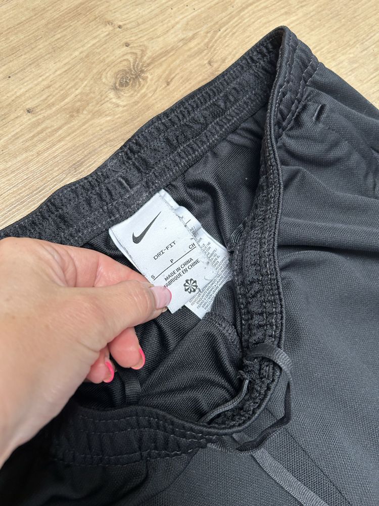 Spodnie dresowe sportowe męskie młodzieżowe Nike Dry Fit r S