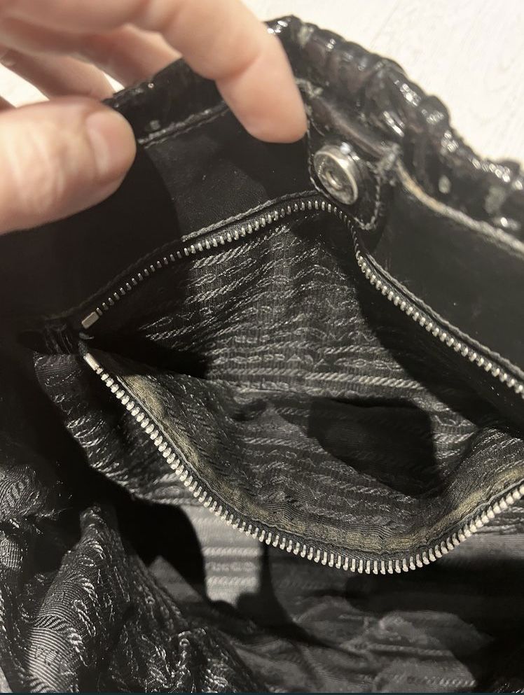 Сумка prada очень стильная