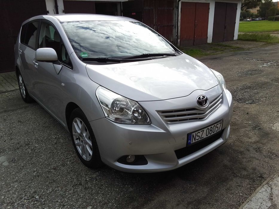 Toyota Verso 1.8 benzyna • 2012 r.• Bezwypadkowa