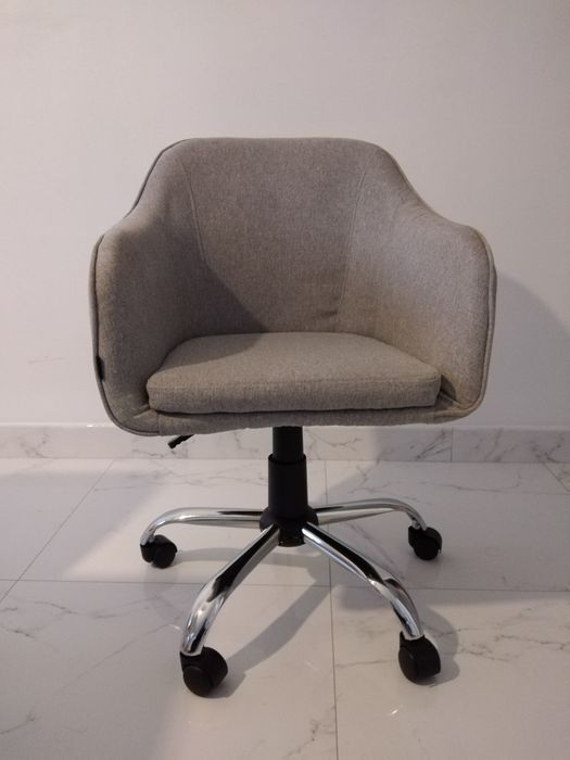 Cadeira Escritório Estofada Cinza