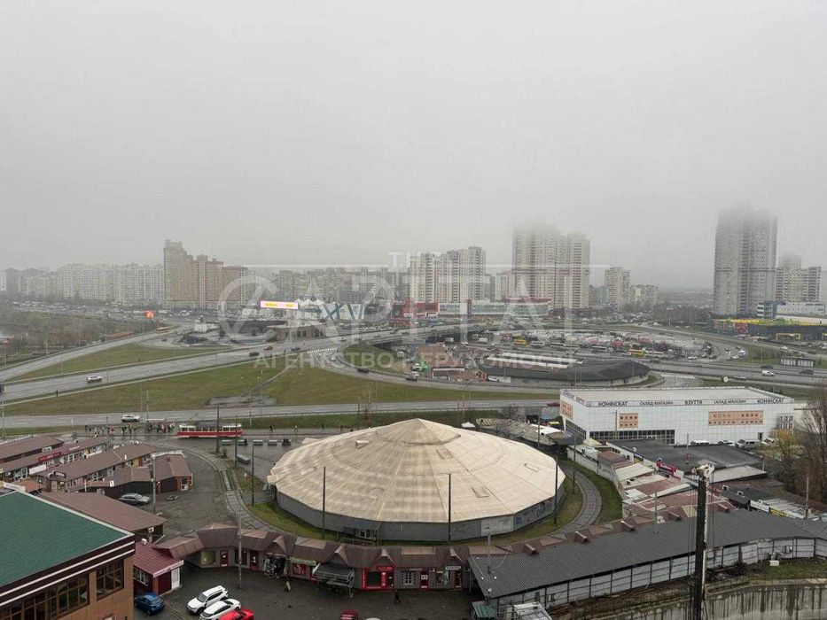 вул. Срібнокільська 3В , 56.6м2 біля метро Позняки Дарницький район