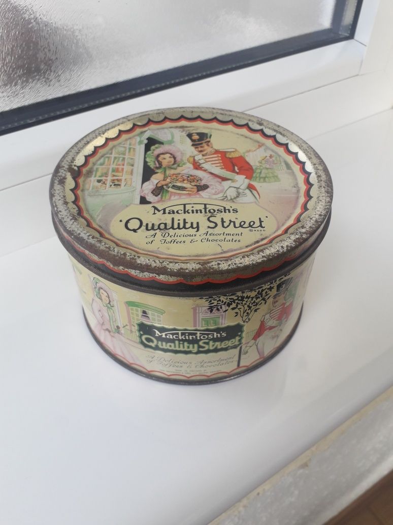 PRL Vintage Street Candy Mackintosh's Quality puszka po cukierkach