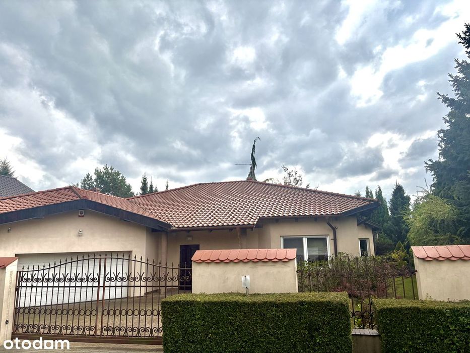 Wyjątkowy, funkcjonalny parterowy dom w zacisznej okolicy, Smochowice