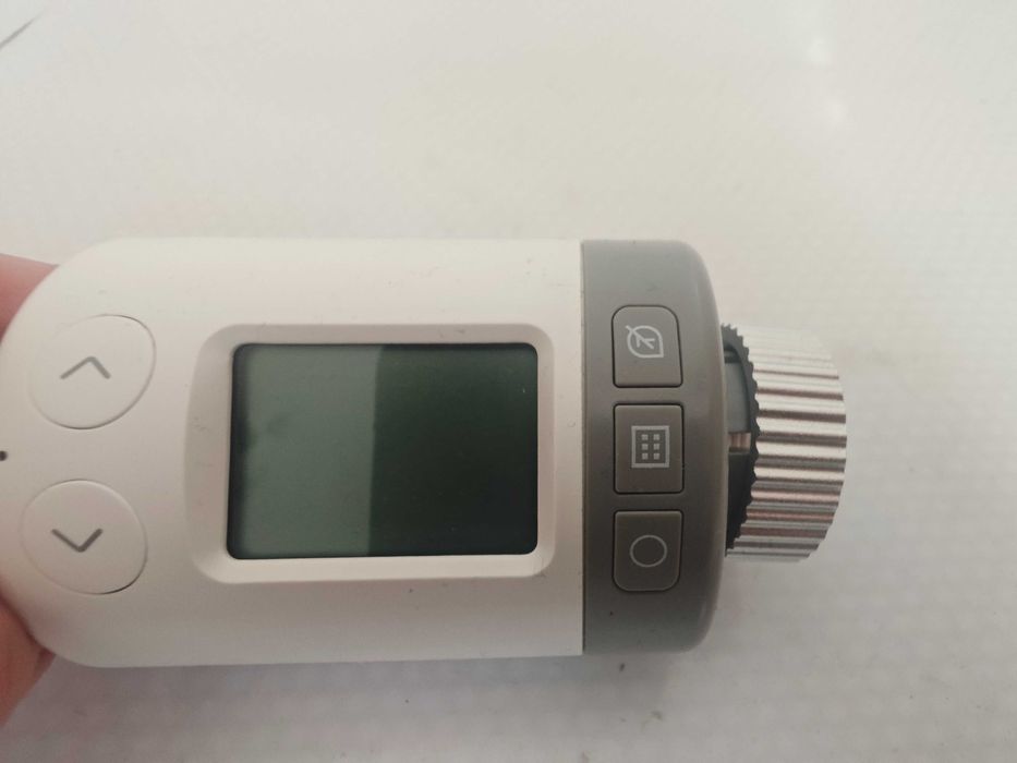 Programowalna głowica termostatyczna Honeywell Home HR27 | 1 sezon