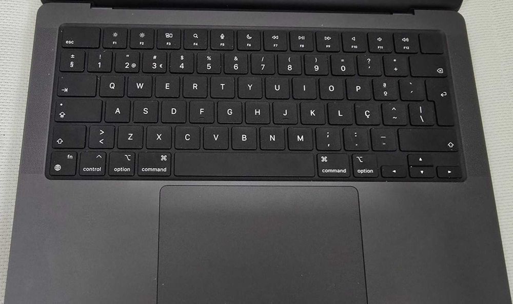 Macbook Pro M3Pro 18GB