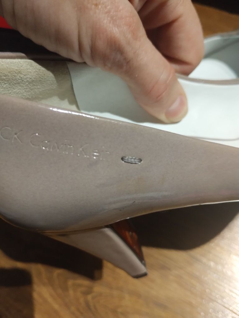 Szpilki skóra Calvin Klein rozm 36