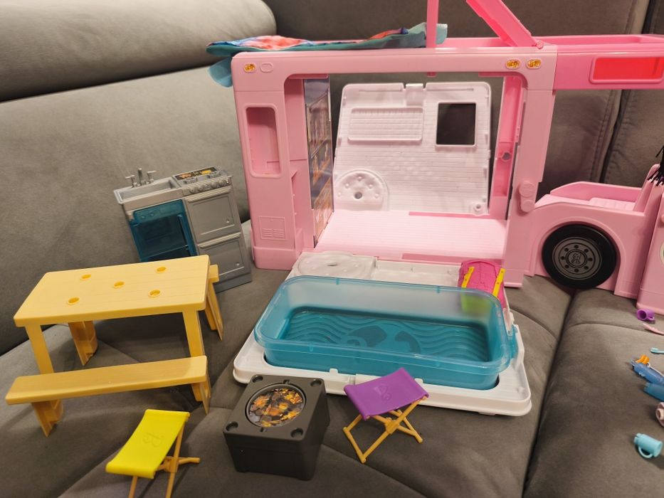 Zestaw Barbie Kamper