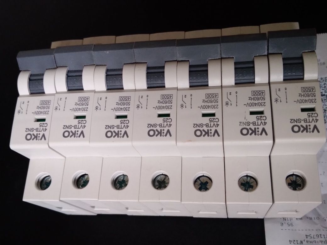 Вимикач, автоматичний, 4VTB 1C 25A новий 7 штук. 500 гривень.
