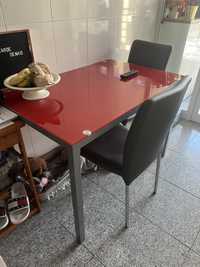 Mesa + 2 cadeiras (50€ so a mesa)