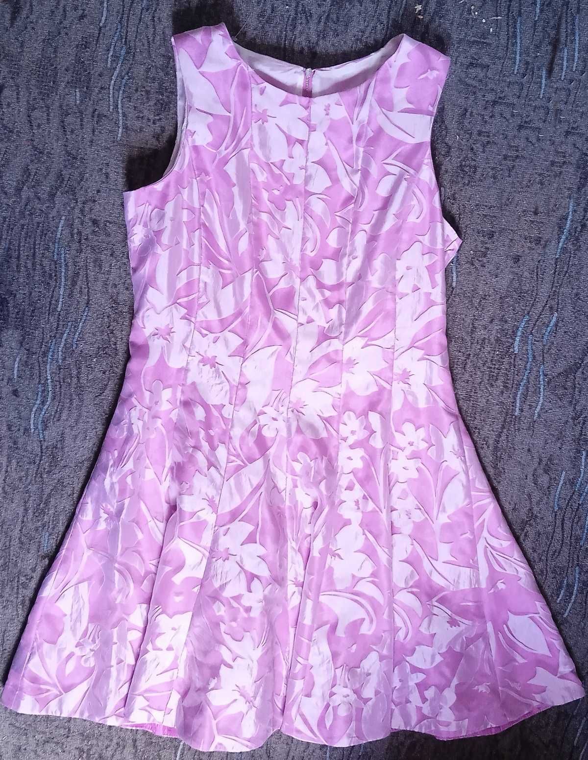 Elegancka sukienka róż ecru r. 48