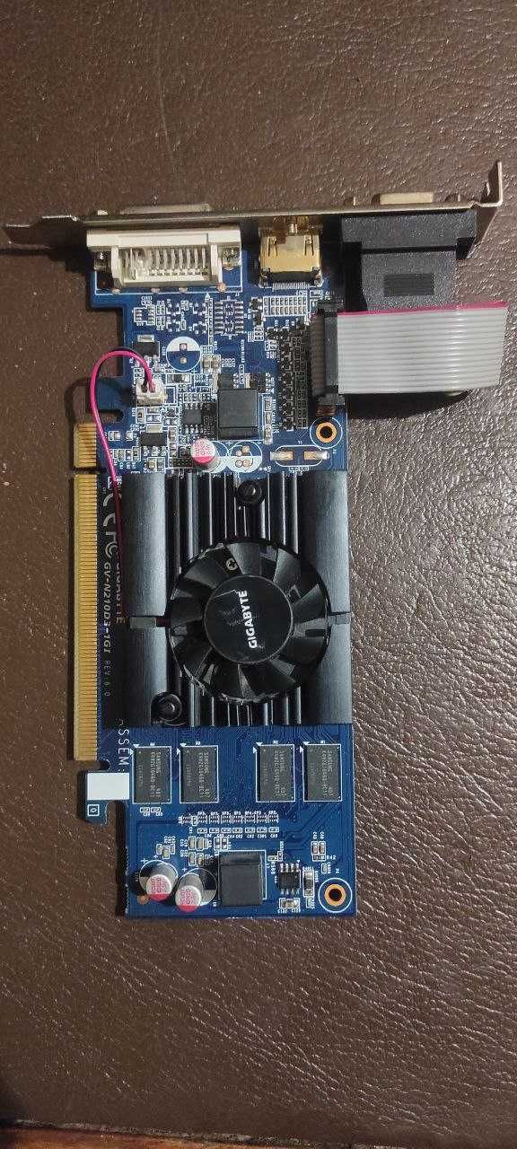 відеокарта NVIDIA GeForce 210
