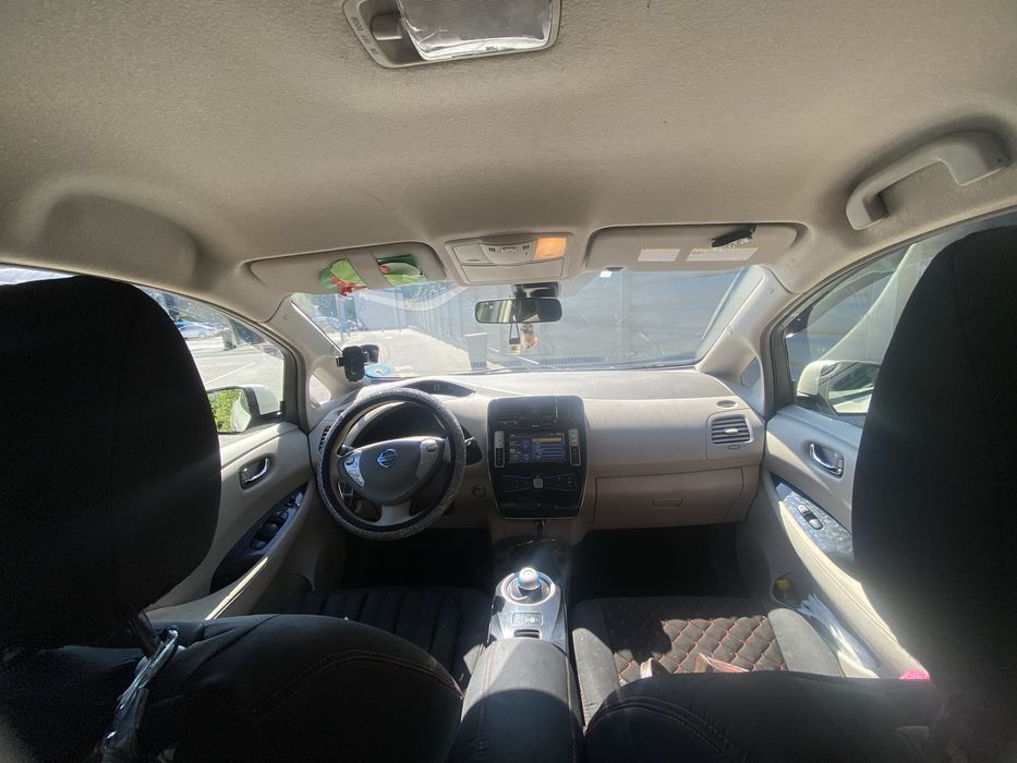 Nissan leaf 2011 р. ( нісан ліф)