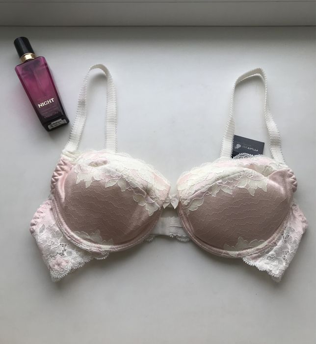 Бюстгальтер