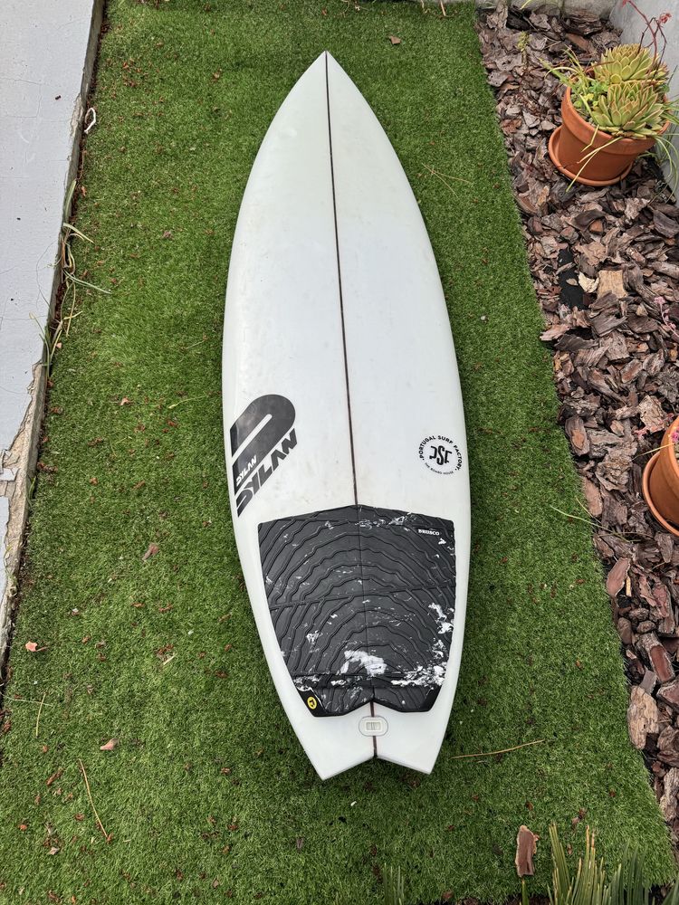 Prancha de Surf Dylan 5’4 23lt