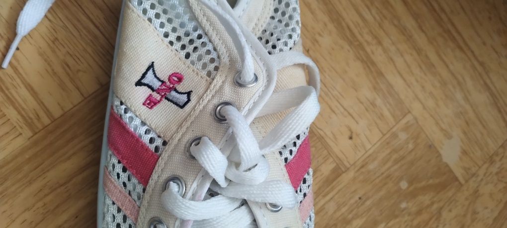 Trampki damskie siateczkowe rozmiar 40